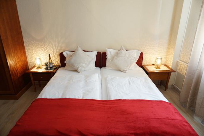 Imagen de la habitación del Hotel-Events Adlerpalast. Foto 8