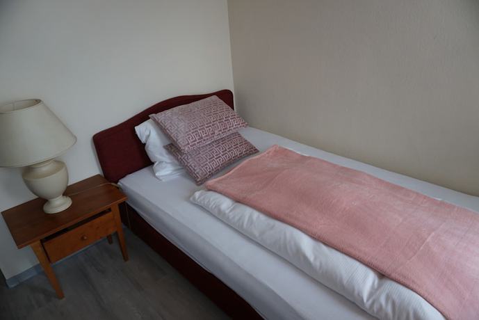 Imagen de la habitación del Hotel-Events Adlerpalast. Foto 14