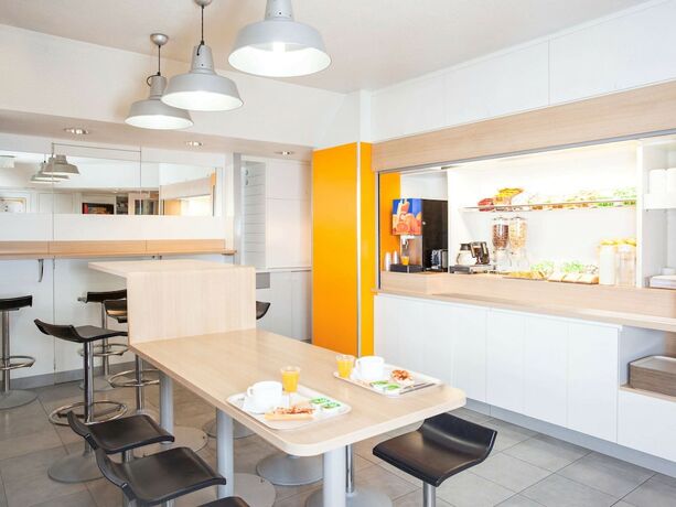 Imagen general del HotelF1 Valenciennes Douchy Les Mines. Foto 17