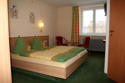 Imagen de la habitación del Hotel-Gasthaus Engel Luttingen. Foto 12