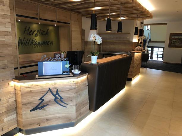 Imagen de los interiores del Hotel-Gasthof Th&uuml;ringer Hof. Foto 18