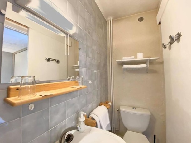 Imagen de la habitación del Hotel-Pension Broisin. Foto 6