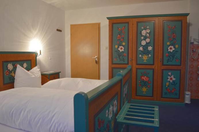 Imagen de la habitación del Hotel-Pension Sch&auml;tzle. Foto 7