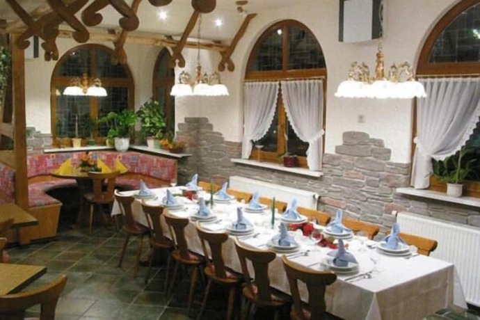 Imagen del bar/restaurante del Hotel-Restaurant Br&uuml;ckenm&uuml;hle. Foto 4
