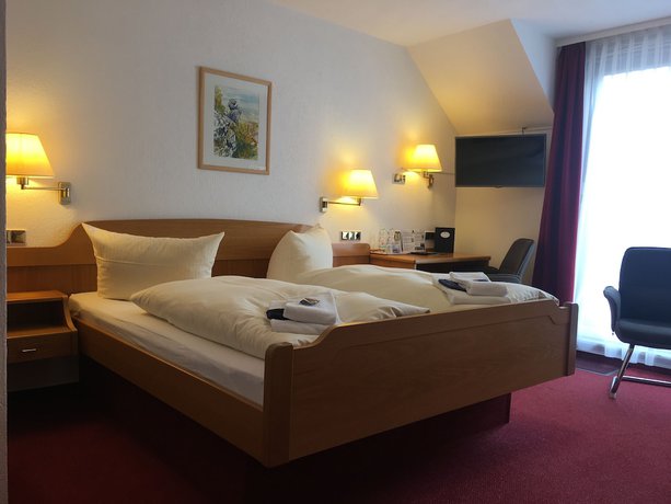 Imagen de la habitación del Hotel-Restaurant Druidenstein. Foto 3