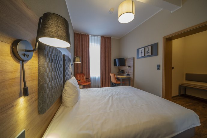 Imagen de la habitación del Hotel-Restaurant Hirsch. Foto 7