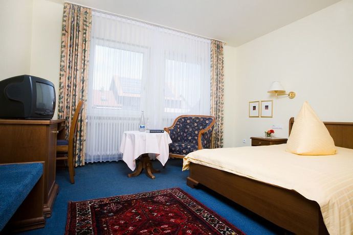 Imagen de la habitación del Hotel-Restaurant Hirsch. Foto 13