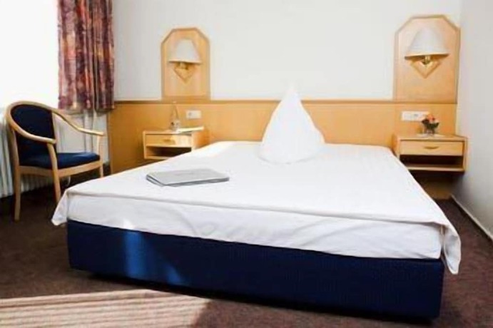 Imagen de la habitación del Hotel-Restaurant Hirsch. Foto 15