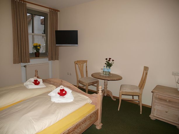 Imagen de la habitación del Hotel-Restaurant Kastanienhof Lauingen. Foto 15