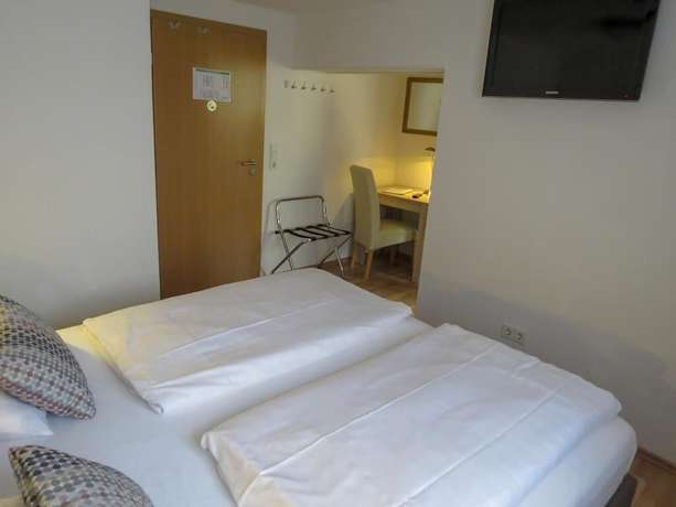 Imagen de la habitación del Hotel-Restaurant Saarblick. Foto 17