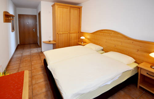 Imagen de la habitación del Hotel-aparthotel San Bernardino. Foto 12