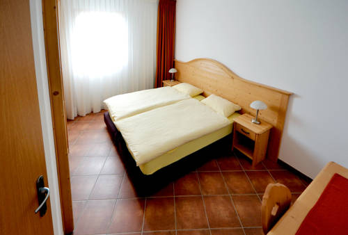 Imagen de la habitación del Hotel-aparthotel San Bernardino. Foto 14