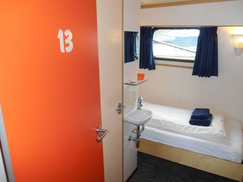 Imagen de la habitación del Hotelboat Iris. Foto 7