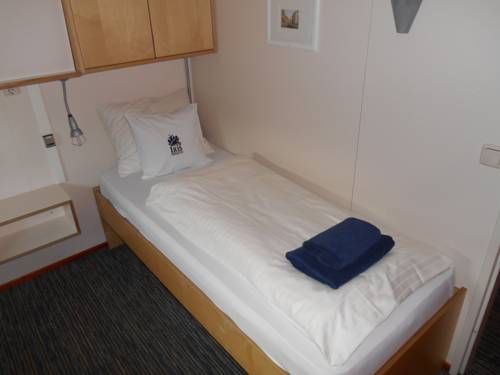 Imagen de la habitación del Hotelboat Iris. Foto 11