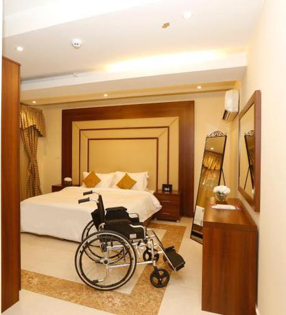 Imagen de la habitación del Hotelier Suites by Cantonal. Foto 18