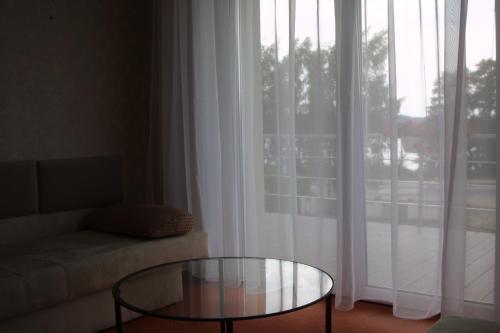 Imagen general del Hotelik Likusy - przy plaży nad jeziorem Ukiel z bezpłatnym prywatnym parkingiem i klimatyzacją. Foto 9