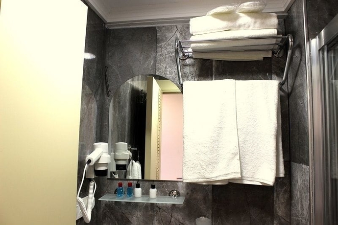 Imagen de la habitación del Hotelium 2. Foto 16