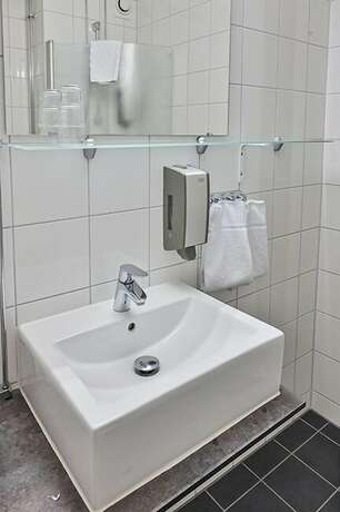 Imagen de la habitación del Hotell Amadeus. Foto 17