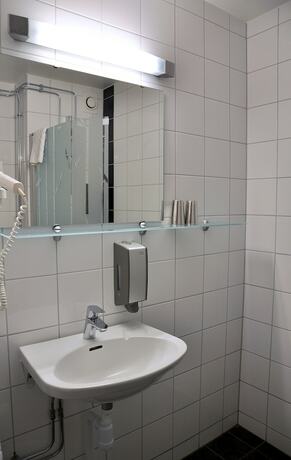 Imagen de la habitación del Hotell Amadeus. Foto 38