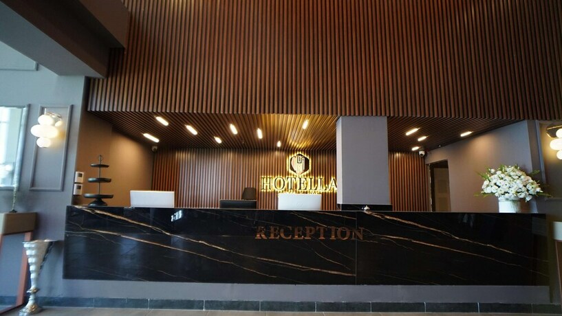 Imagen de los interiores del Hotella Resort And Spa. Foto 21