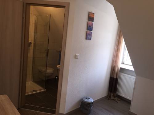 Imagen de la habitación del Hotel-pension Dorfsch&auml;nke. Foto 2