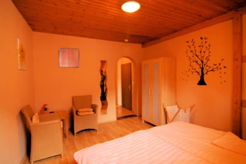 Imagen de la habitación del Hotel-pension Dorfsch&auml;nke. Foto 6