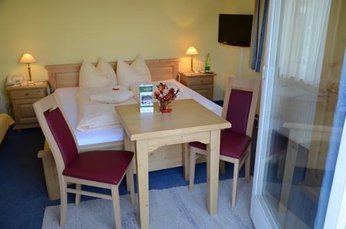 Imagen de la habitación del Hotel-pension Falkensteiner. Foto 2