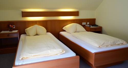 Imagen de la habitación del Hotel-pension Falkensteiner. Foto 14