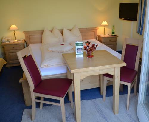 Imagen de la habitación del Hotel-pension Falkensteiner. Foto 16