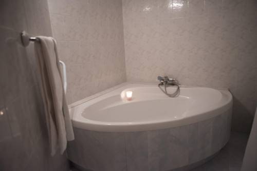 Imagen de la habitación del Hotel-restaurant Campoo Los Valles. Foto 13