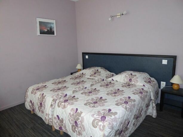 Imagen de la habitación del Hotel-restaurant Les Chenets. Foto 15