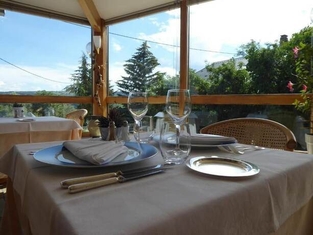 Imagen general del Hotel-restaurant Les Chenets. Foto 6