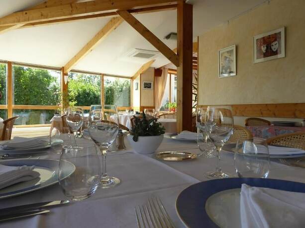 Imagen general del Hotel-restaurant Les Chenets. Foto 7