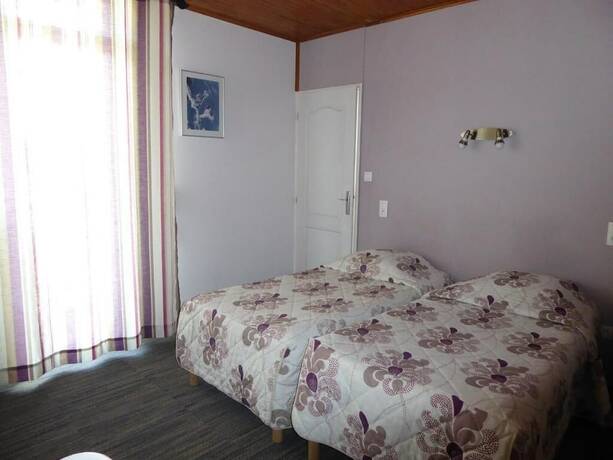 Imagen de la habitación del Hotel-restaurant Les Chenets. Foto 18