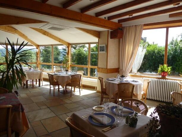 Imagen general del Hotel-restaurant Les Chenets. Foto 10