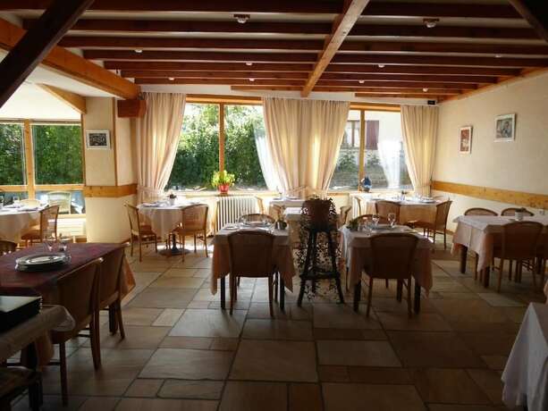 Imagen general del Hotel-restaurant Les Chenets. Foto 11
