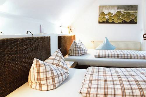 Imagen de la habitación del Hotel-restaurant Volap&uuml;k. Foto 13