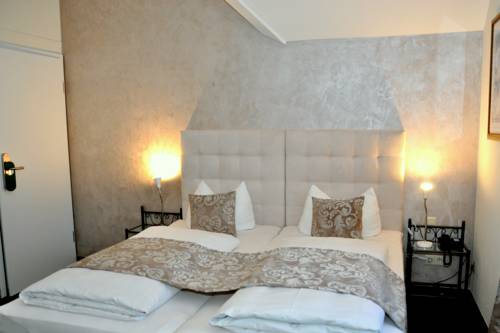 Imagen de la habitación del Hotel-restaurant Volap&uuml;k. Foto 14