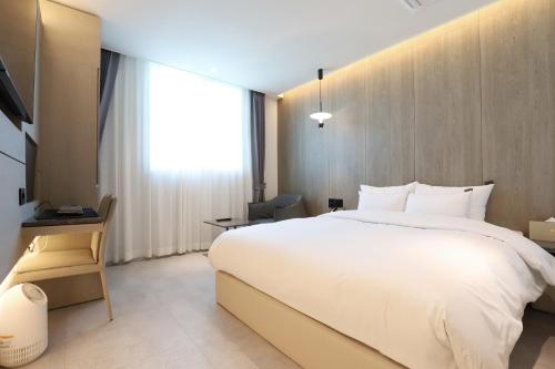Imagen de la habitación del Hound Hotel Asan Terminal. Foto 16