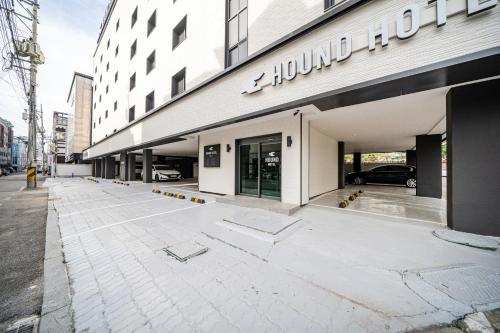 Imagen general del Hound Hotel Gumi indong. Foto 6
