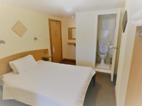 Imagen de la habitación del Hounslow Central Hotel. Foto 6