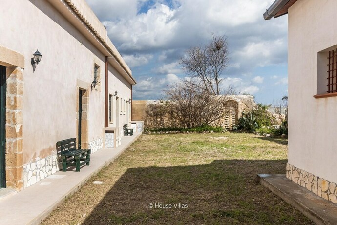 Imagen general del Houseandvillas - Baglio Sole Degli Iblei. Foto 13