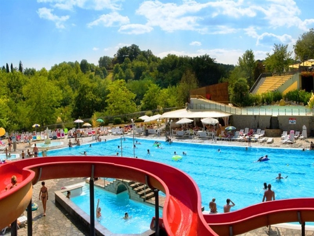 Imagen general del Hu Norcenni Girasole Village. Foto 7