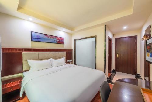 Imagen de la habitación del Huahang Hotel (Guangzhou New Baiyun International Airport). Foto 17