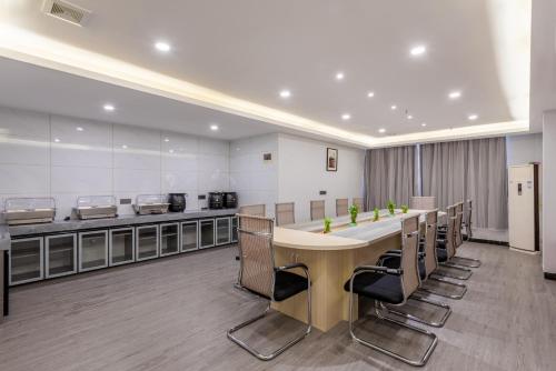 Imagen general del Huahang Hotel (Guangzhou New Baiyun International Airport). Foto 9