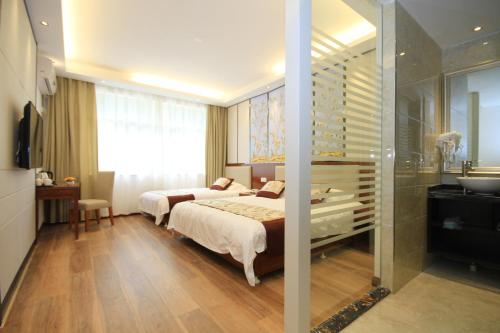 Imagen de la habitación del Huangshan Castle In The Sky Hotel. Foto 8