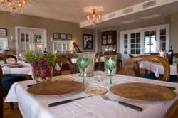 Imagen del bar/restaurante del Huerta Santa Zita. Foto 2