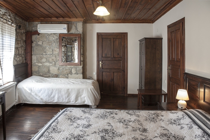 Imagen de la habitación del Hunnaphan Otel. Foto 10