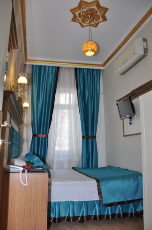 Imagen de la habitación del H&uuml;rriyet Hotel. Foto 15