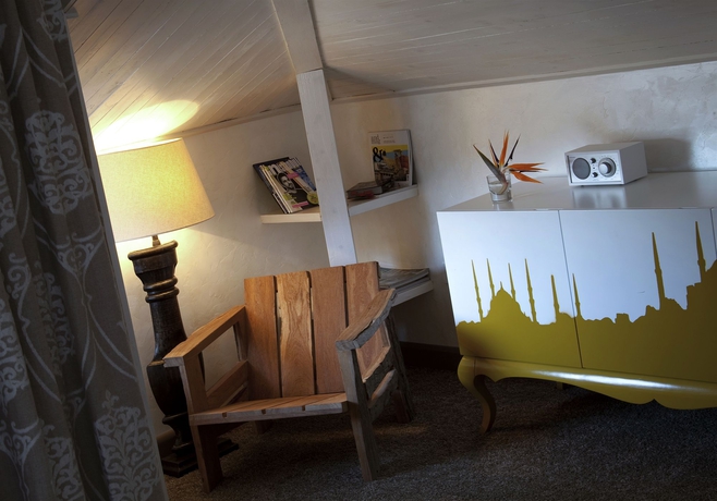 Imagen de los interiores del Hypnos Design Hotel. Foto 16